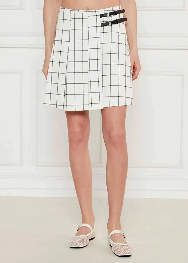 1758193655-23 1758193655-23