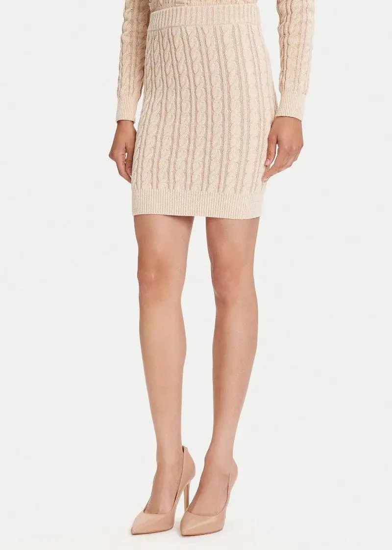 1758193696-40 1758193696-40