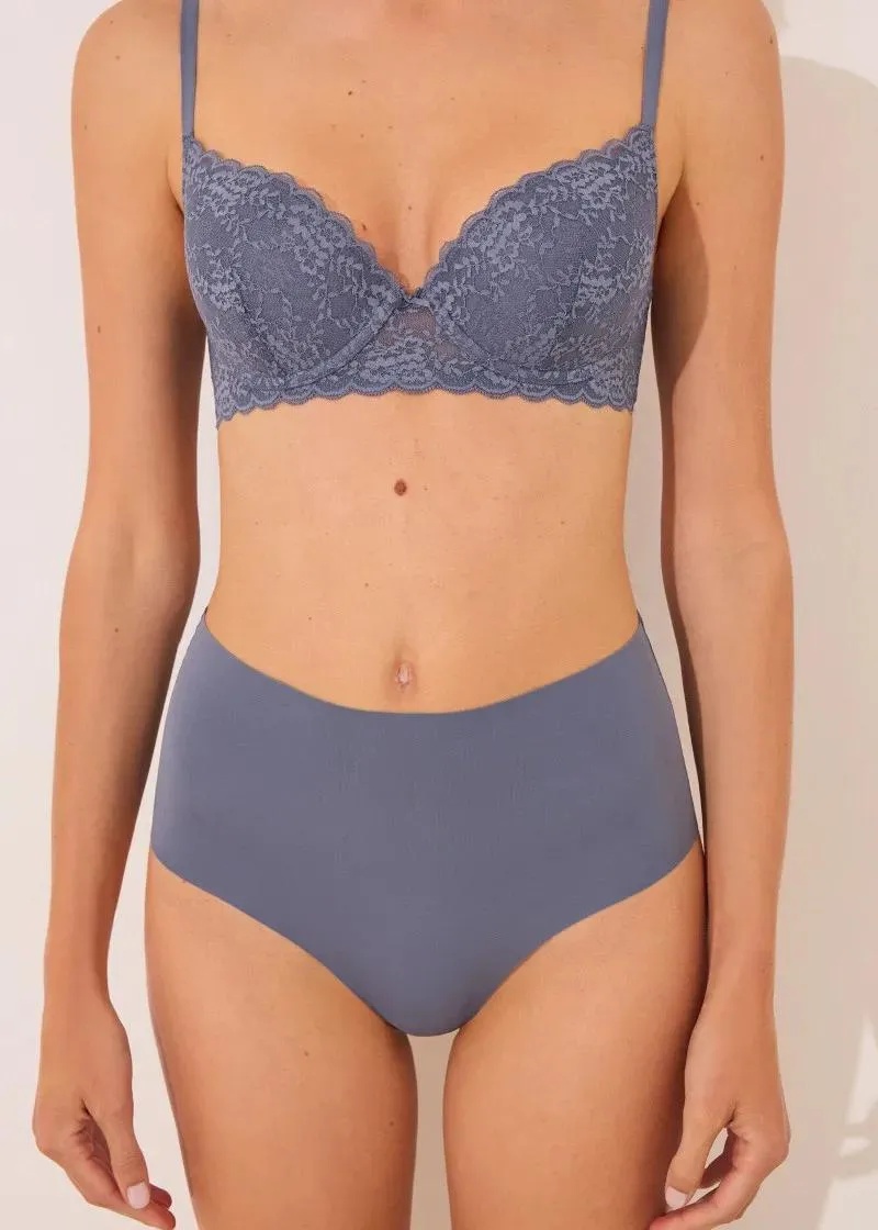 1758195684-115 1758195684-115