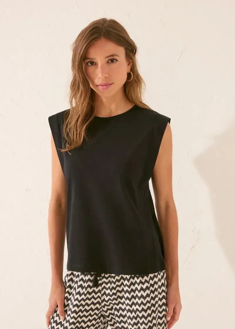 1758197298-19 1758197298-19