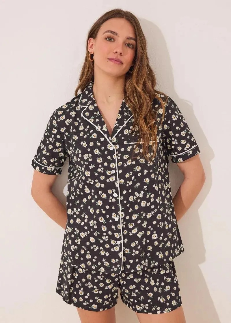 1758197380-52 1758197380-52