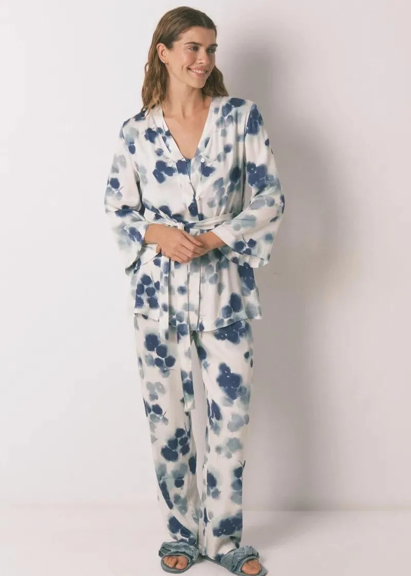 1758197529-108 1758197529-108