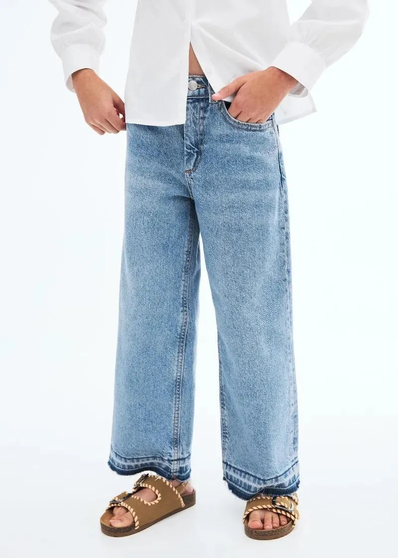 1758207414-28 1758207414-28