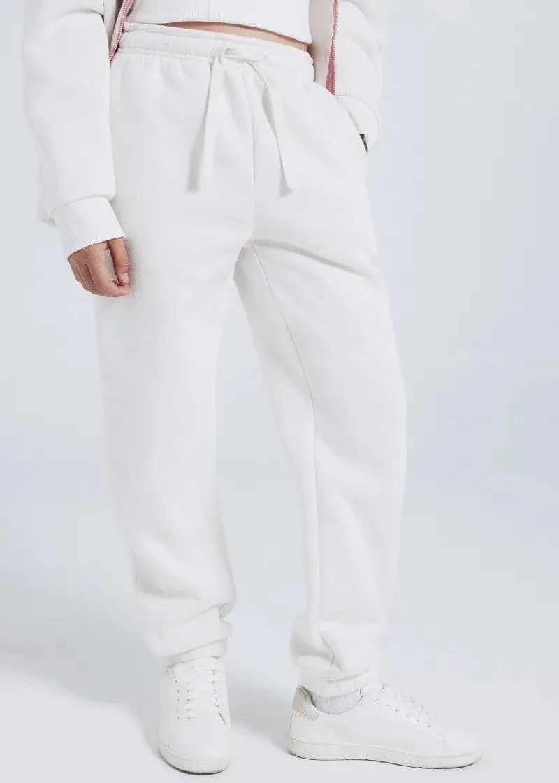 1758207477-53 1758207477-53