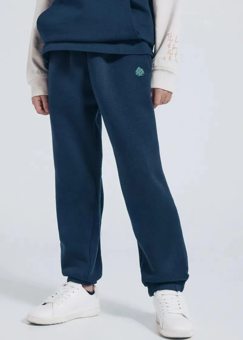 1758268049-28 1758268049-28