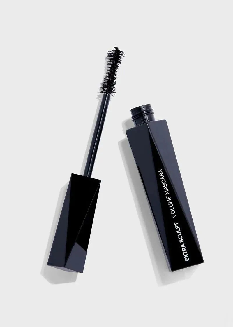 1758525968-170 1758525968-170