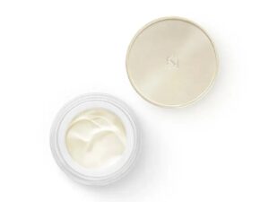 1758526636-57 1758526636-57