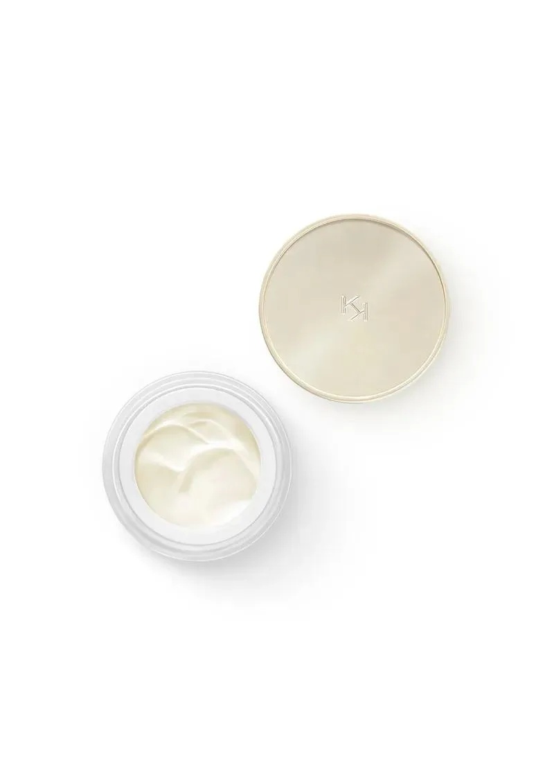 1758526636-57 1758526636-57