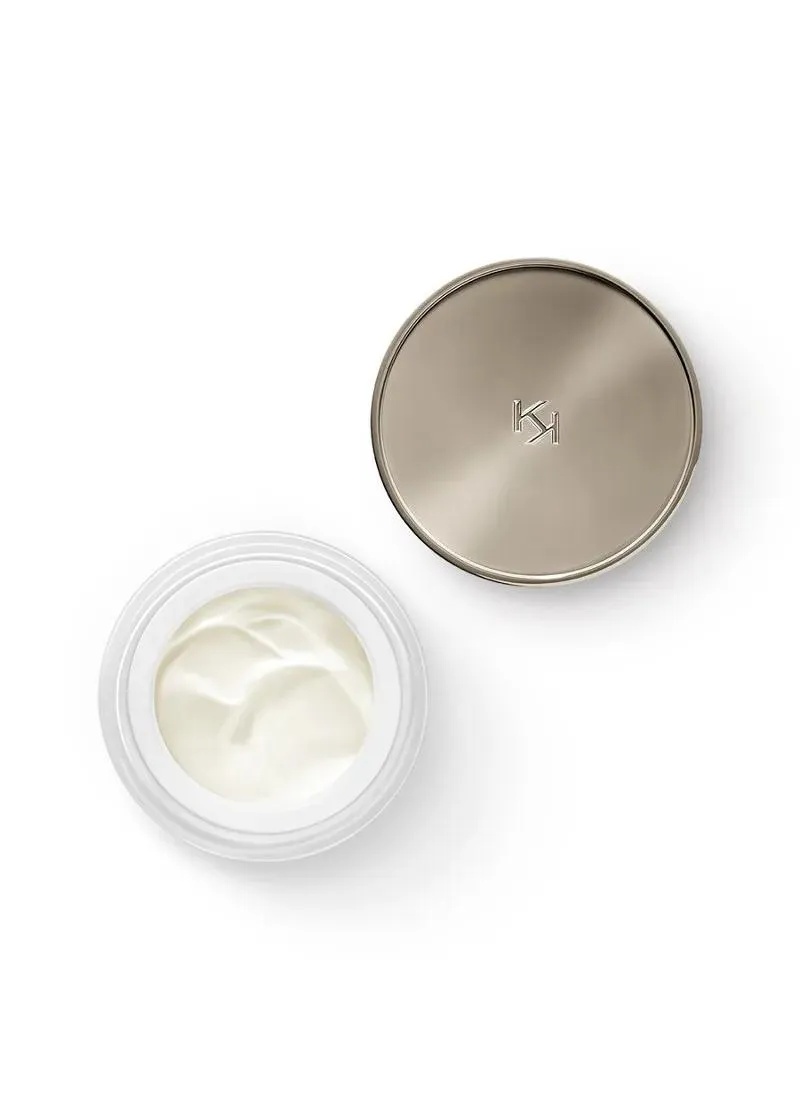 1758526644-60 1758526644-60