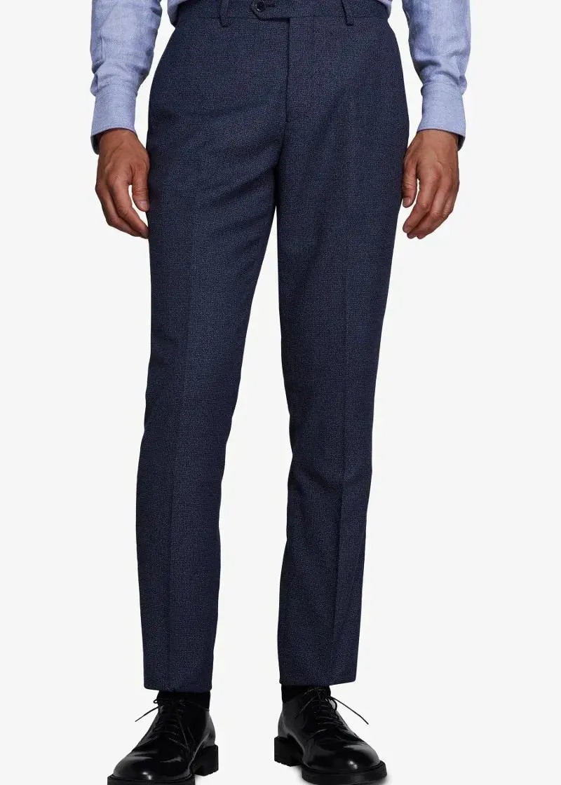 1759387508-12 1759387508-12