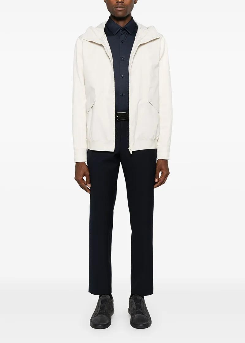 1759413177-39 1759413177-39