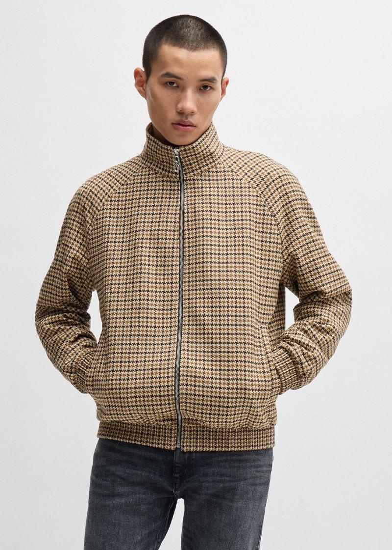 1759413447-147 1759413447-147