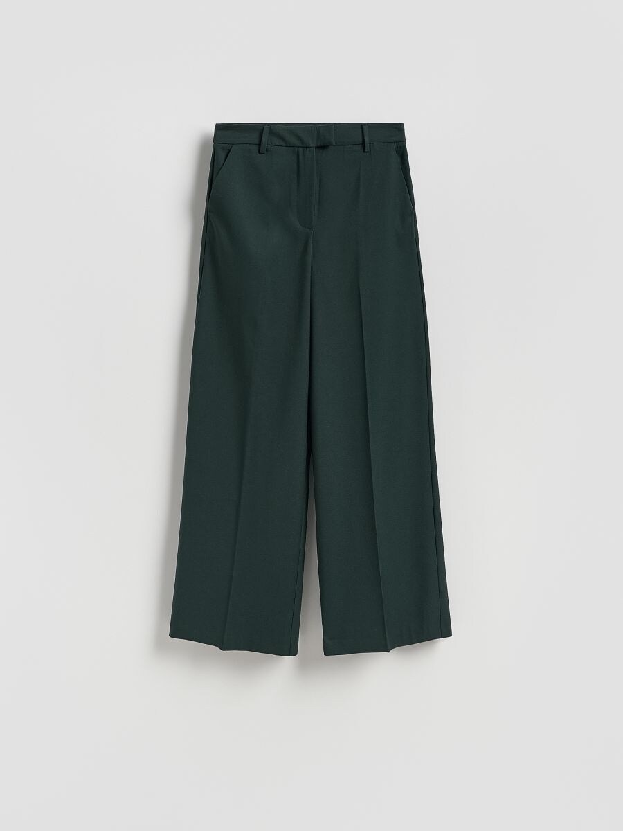 1759847072-495 1759847072-495