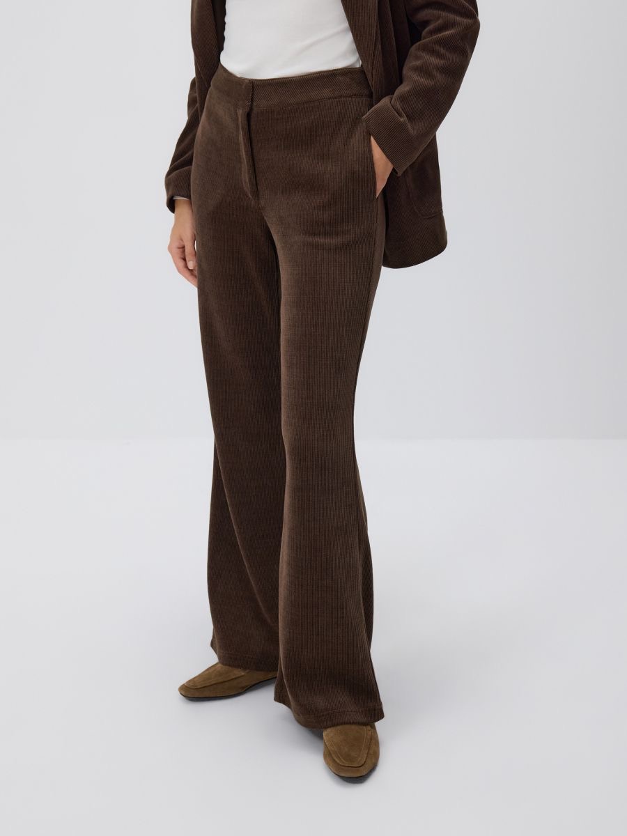 1759847330-578 1759847330-578