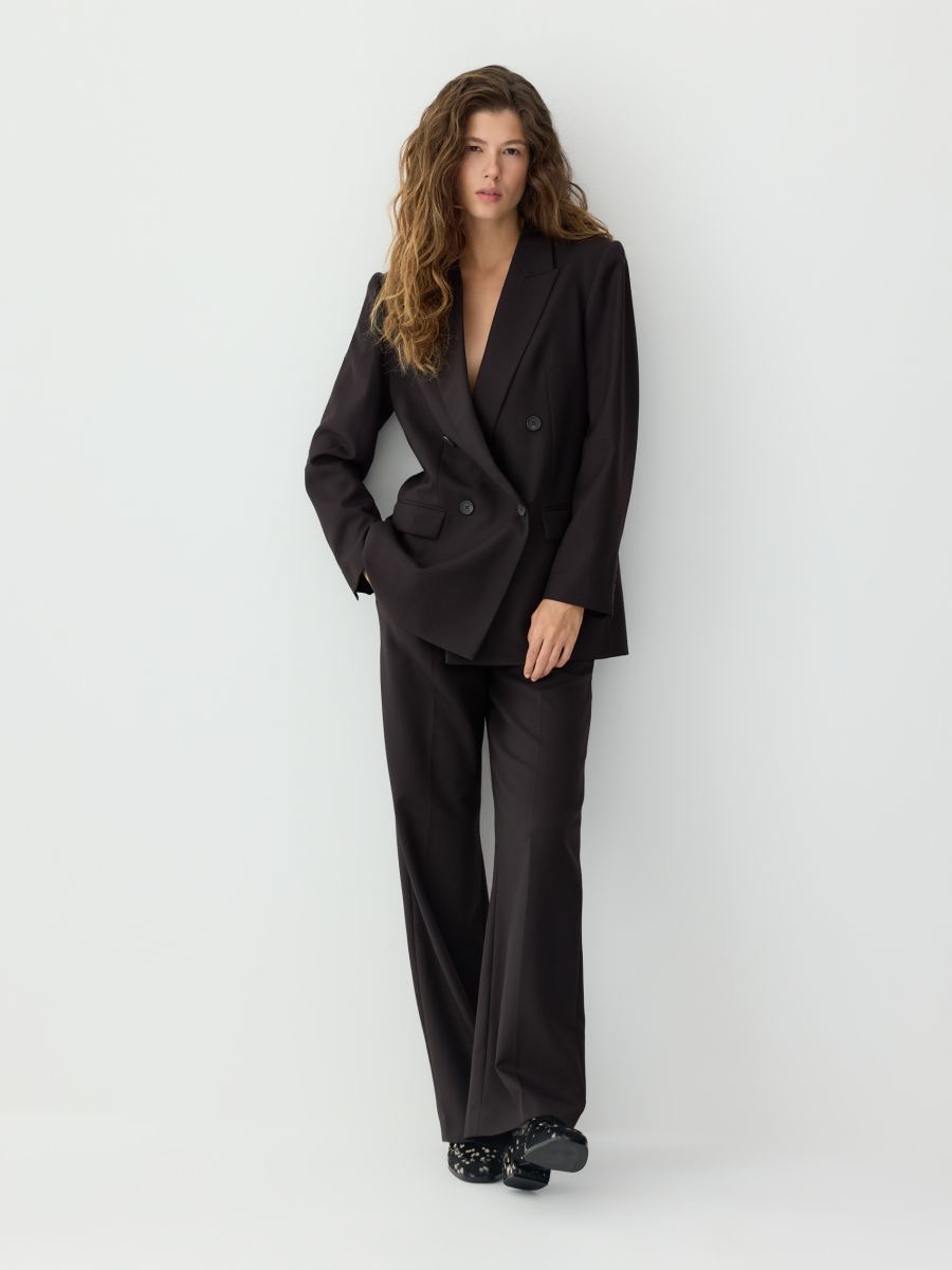 1759847431-611 1759847431-611