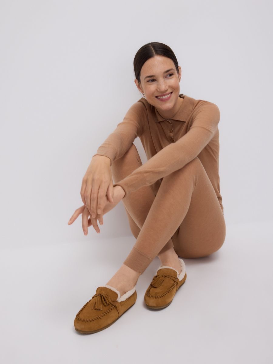 1759847492-631 1759847492-631