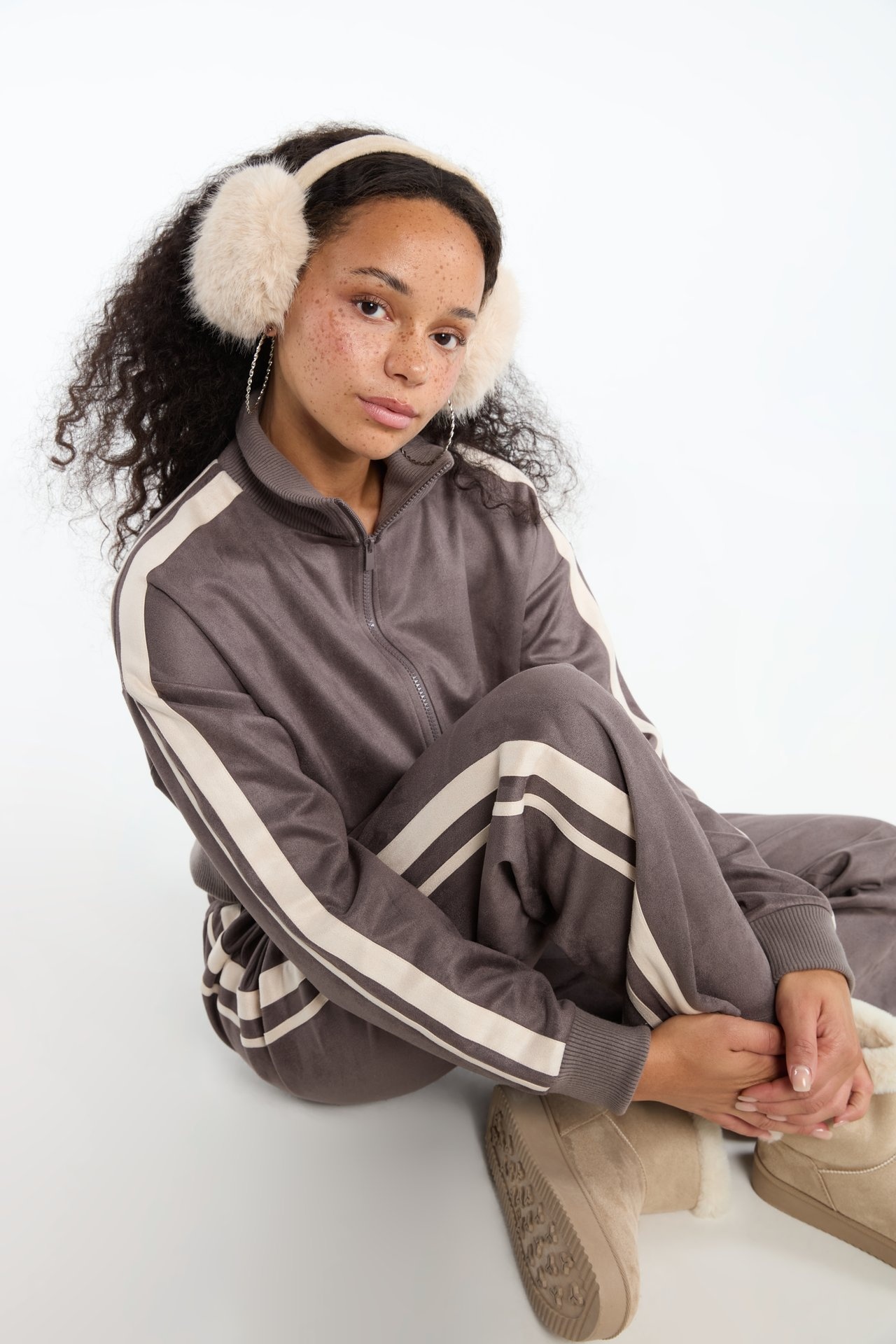 NY109-02_02_121_0144 NY109-02_02_121_0144