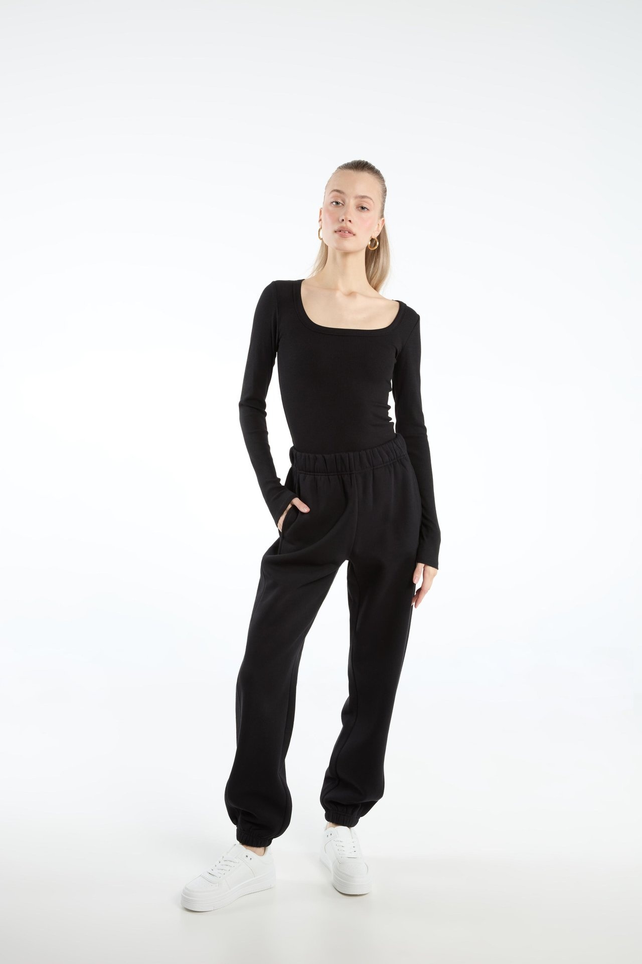 NY109-03_01_012_0595 NY109-03_01_012_0595