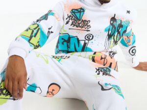 NY109-05_03_120_0827