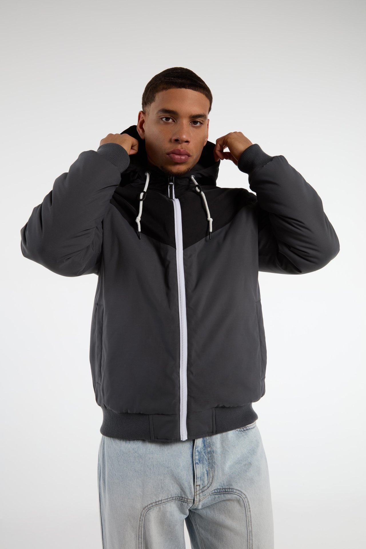 NY109-05_03_152_0955 NY109-05_03_152_0955