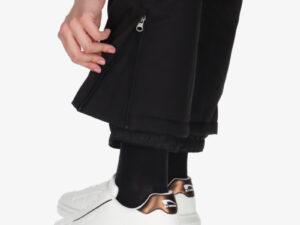 1766658559-6 1766658559-6